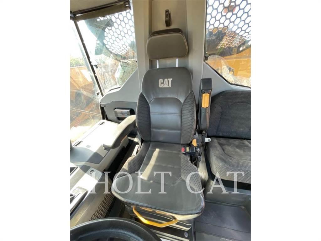 CAT 745 Csuklósdömperek