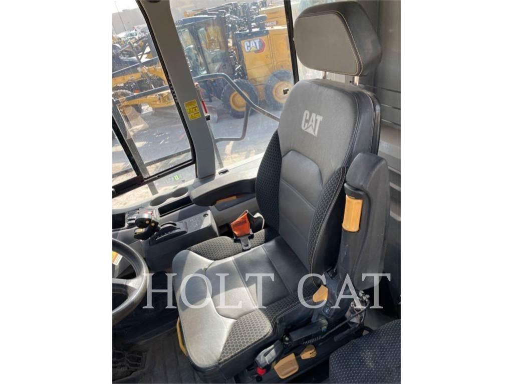 CAT 745 Csuklósdömperek