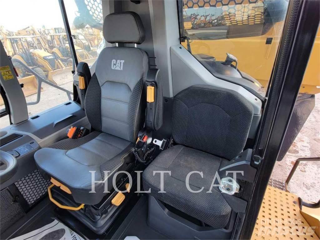 CAT 745 Csuklósdömperek