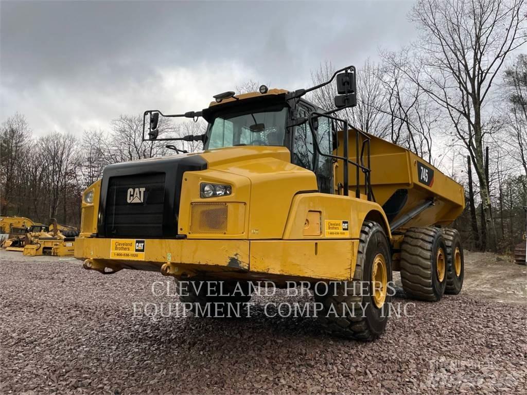 CAT 745 Csuklósdömperek