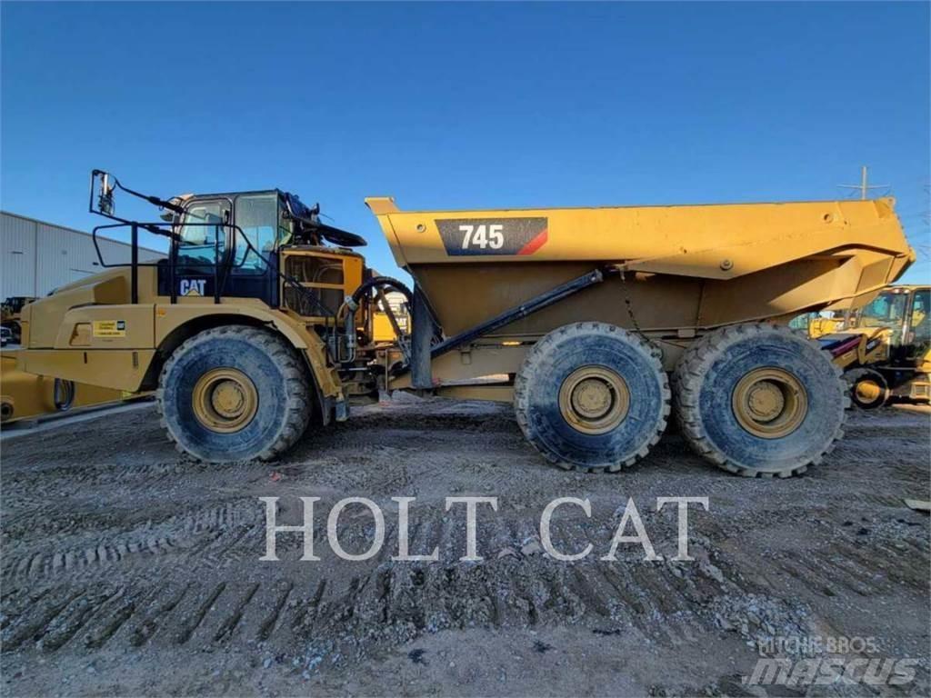 CAT 745 Csuklósdömperek