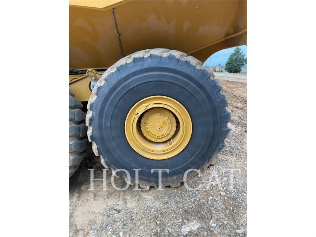 CAT 745 Csuklósdömperek