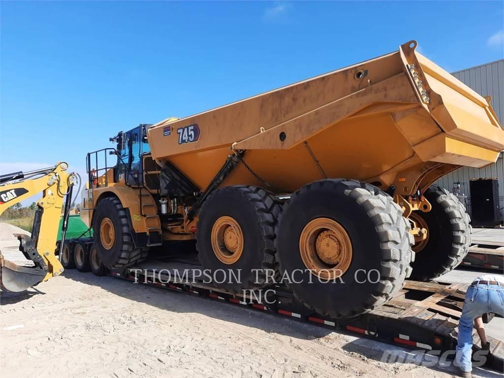 CAT 745 Csuklósdömperek