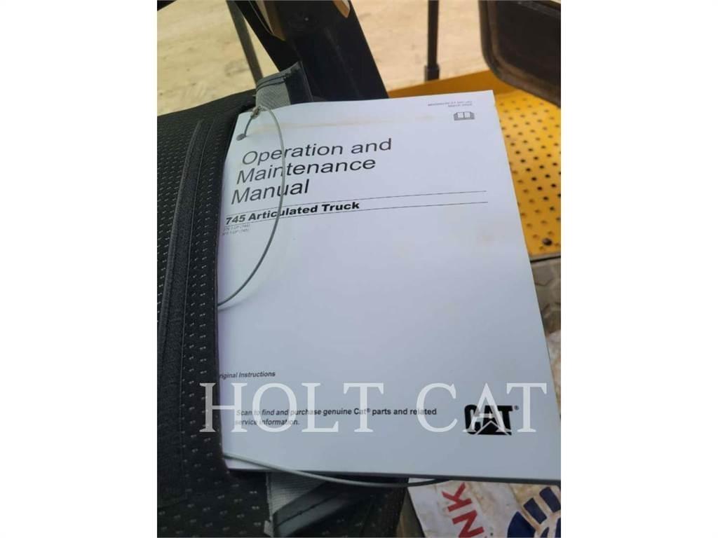 CAT 745 Csuklósdömperek