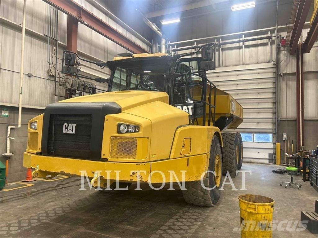 CAT 745 Csuklósdömperek