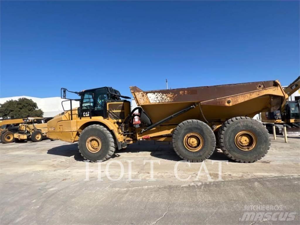 CAT 745 Csuklósdömperek
