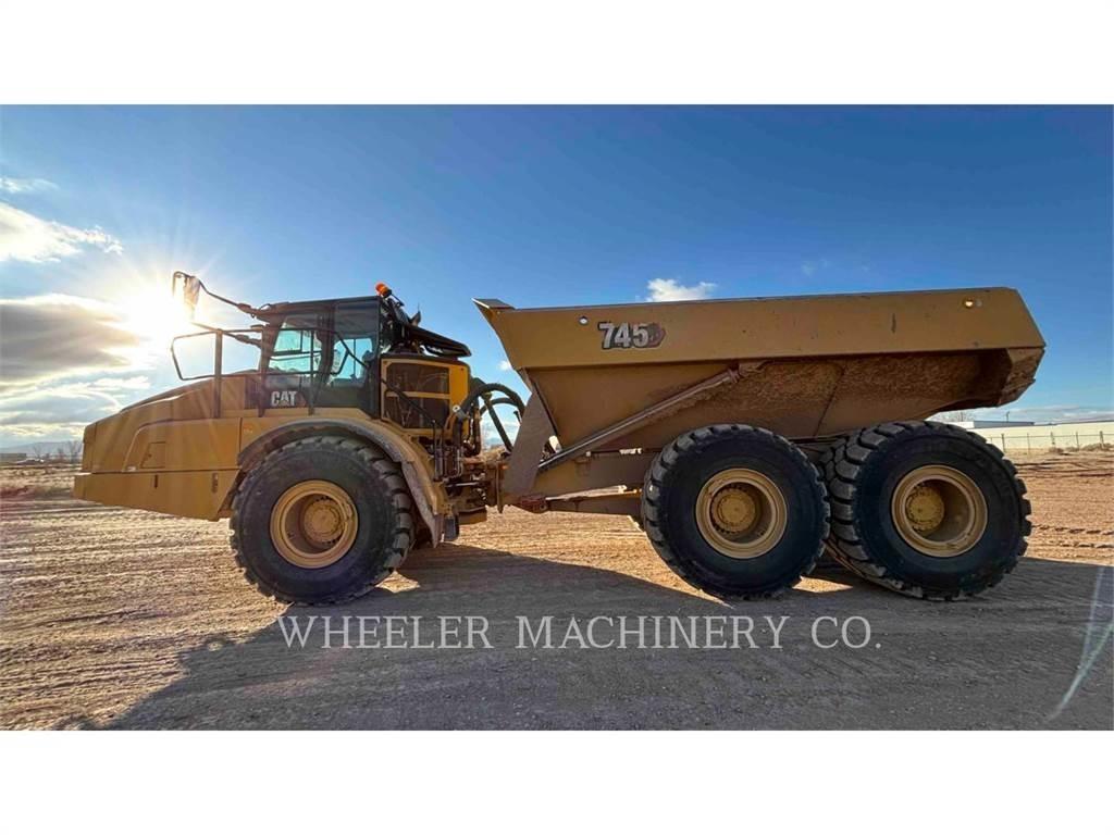 CAT 745 Csuklósdömperek