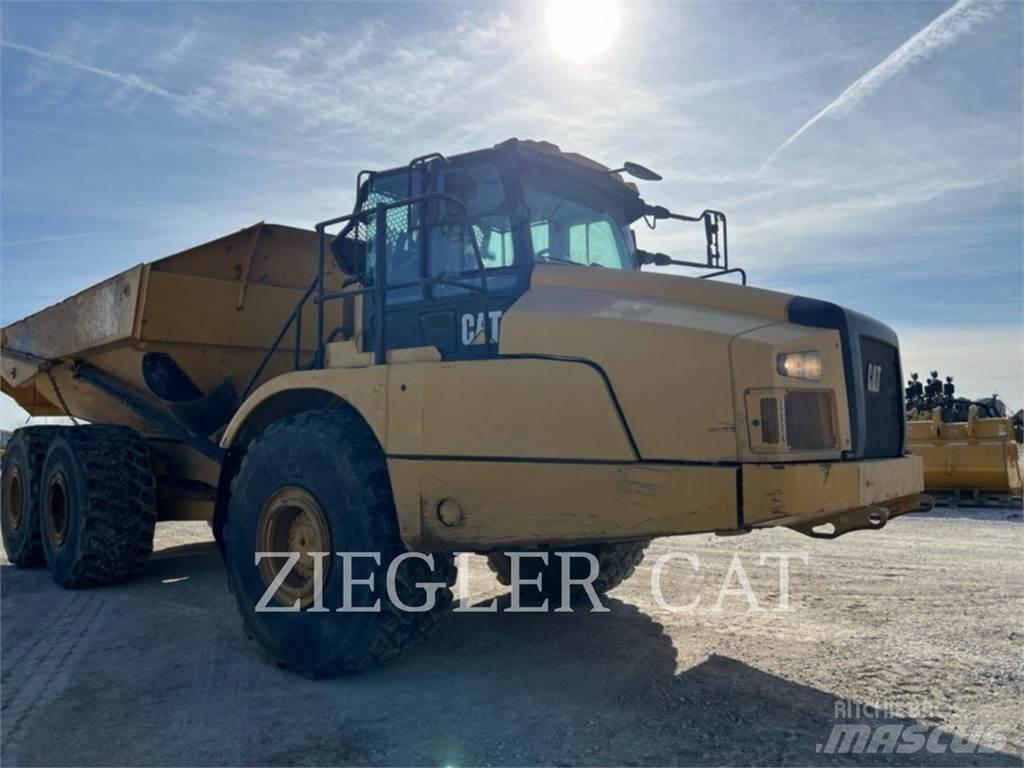 CAT 745 Csuklósdömperek