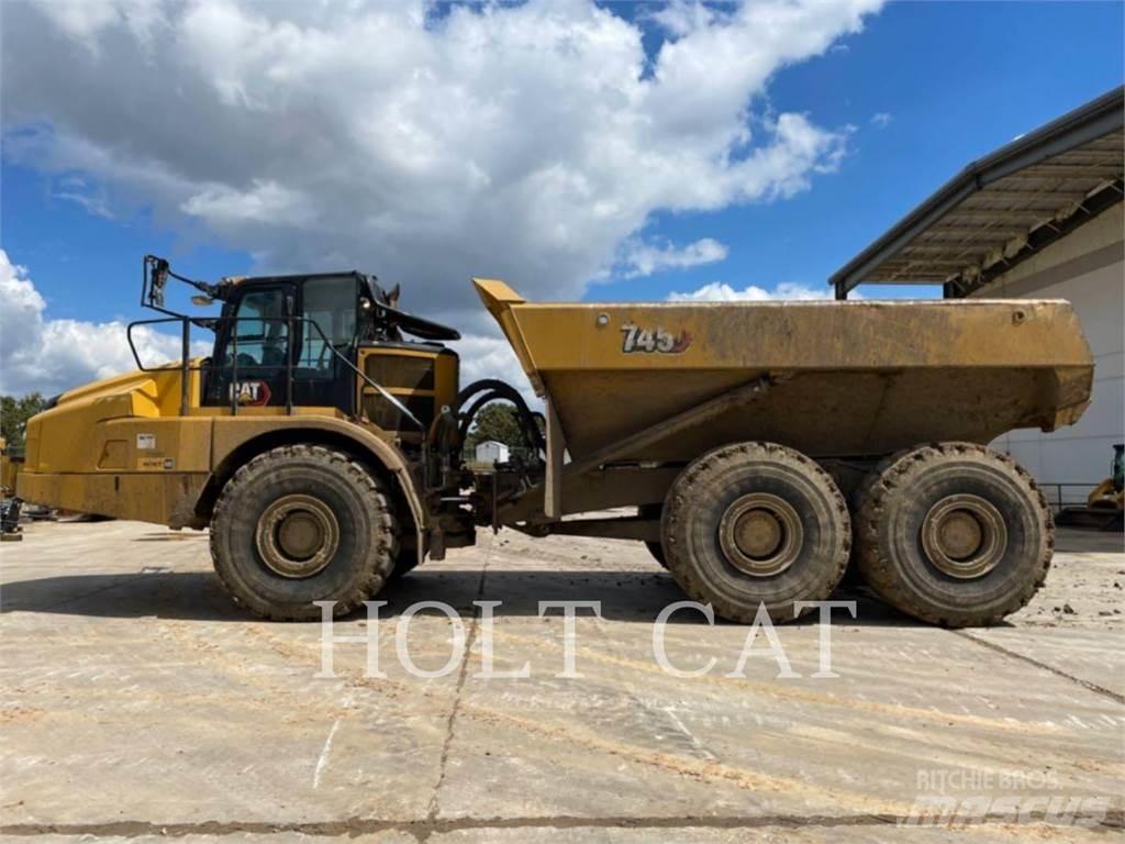 CAT 745 Csuklósdömperek