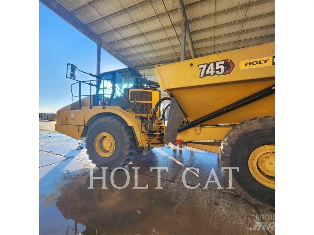 CAT 745 Csuklósdömperek