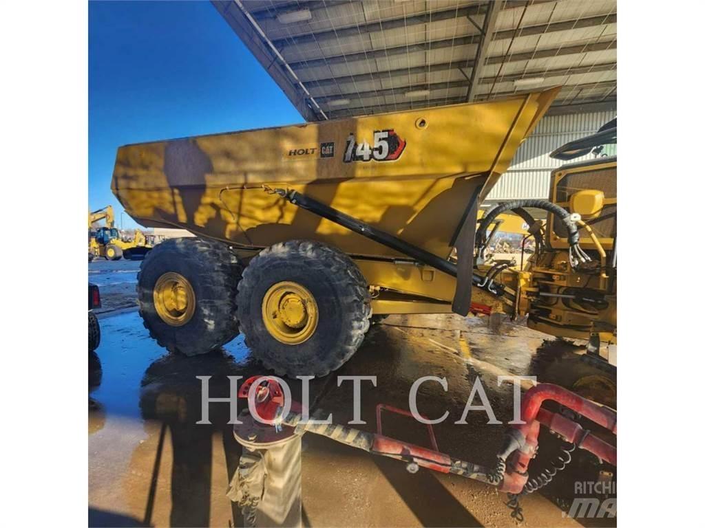 CAT 745 Csuklósdömperek