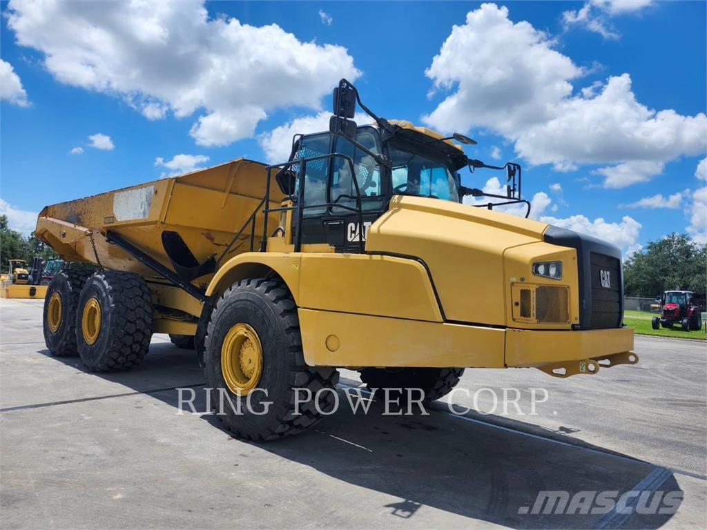 CAT 745 Csuklósdömperek