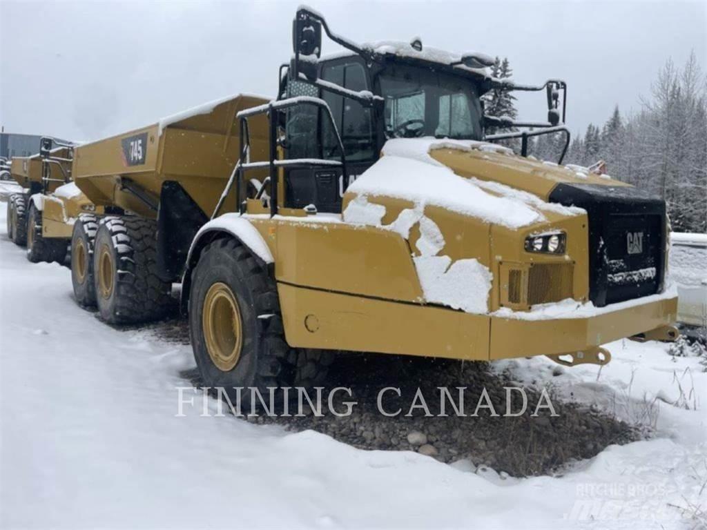 CAT 745 Csuklósdömperek