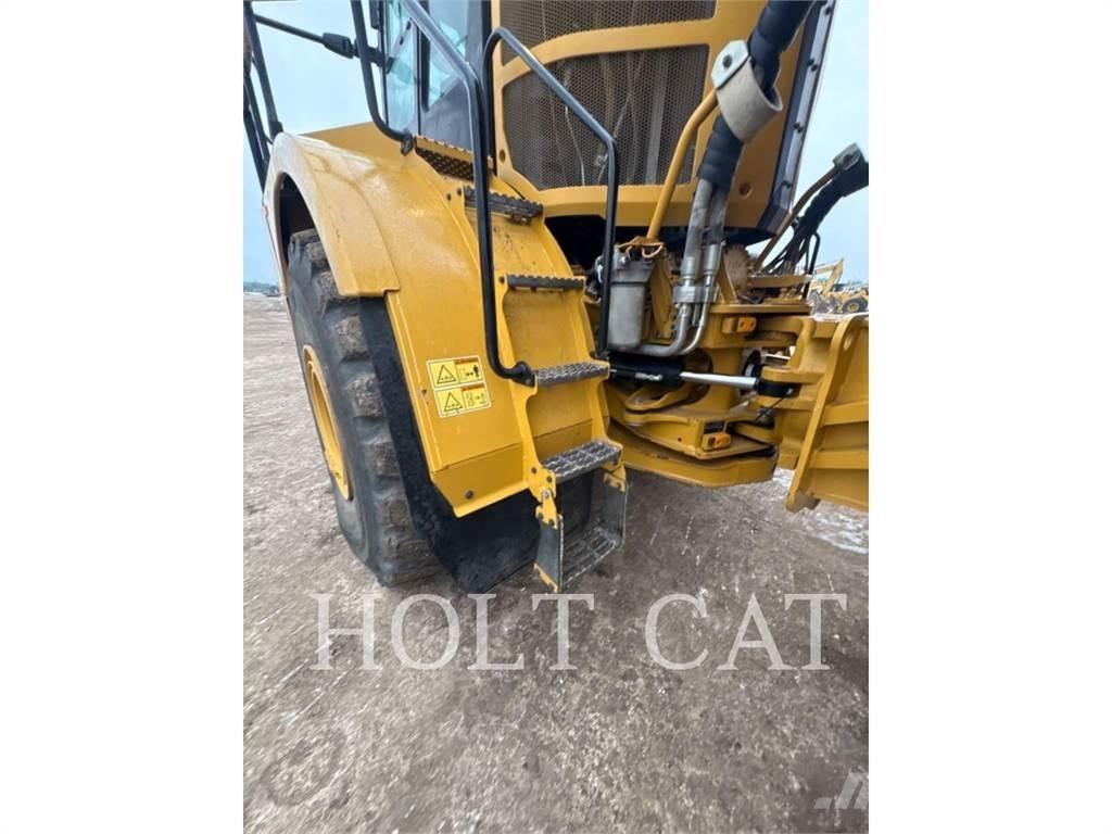 CAT 745 Csuklósdömperek