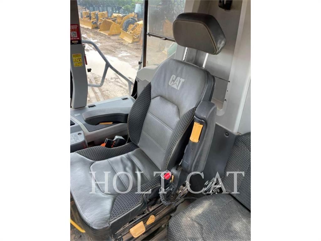 CAT 745 Csuklósdömperek