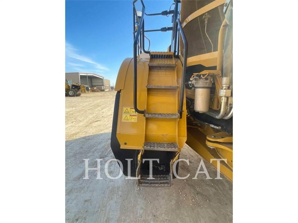 CAT 745 Csuklósdömperek