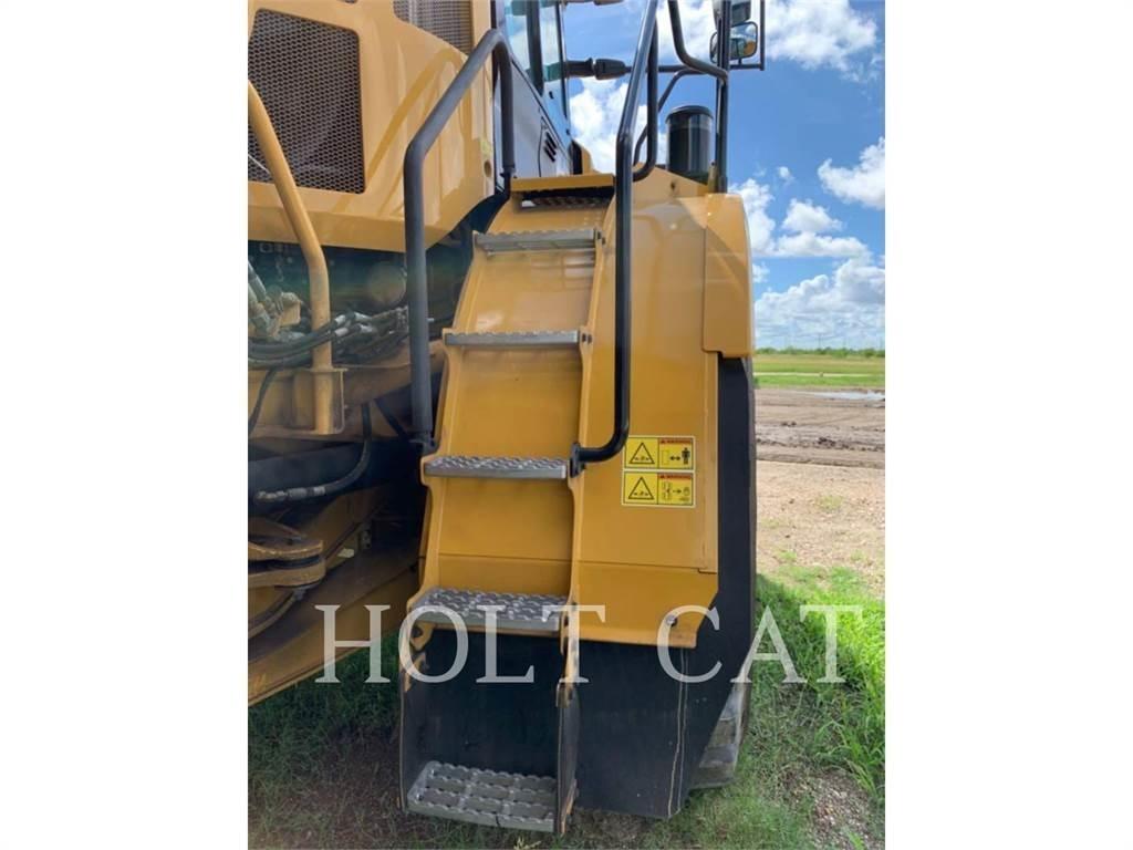 CAT 745 Csuklósdömperek