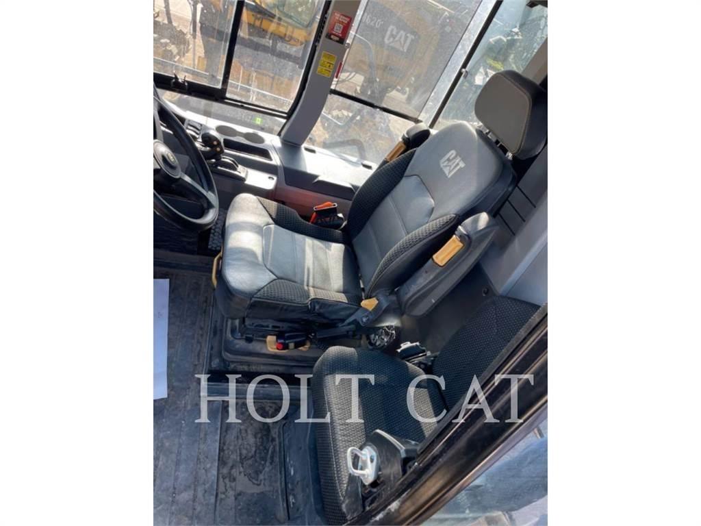 CAT 745 Csuklósdömperek