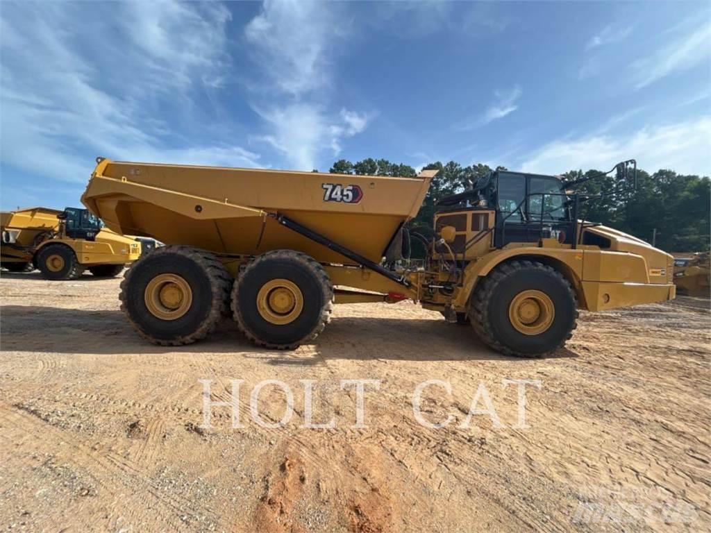 CAT 745 Csuklósdömperek