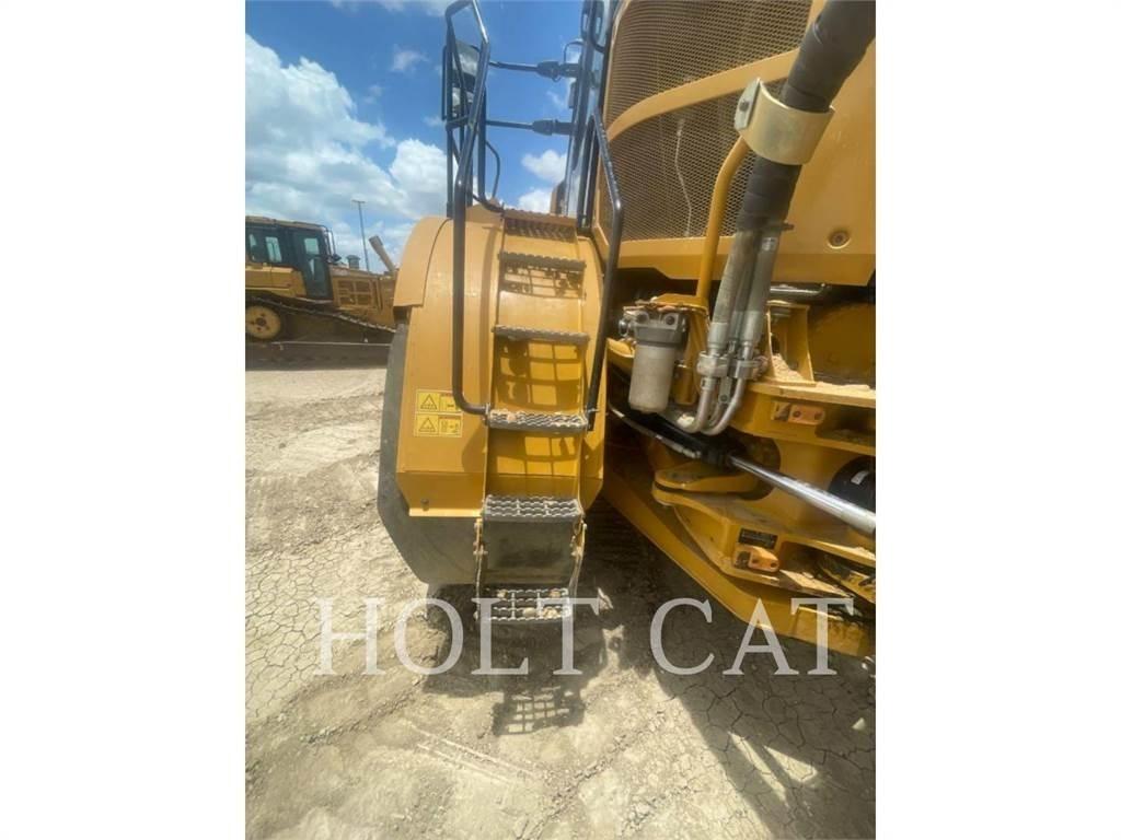 CAT 745 Csuklósdömperek