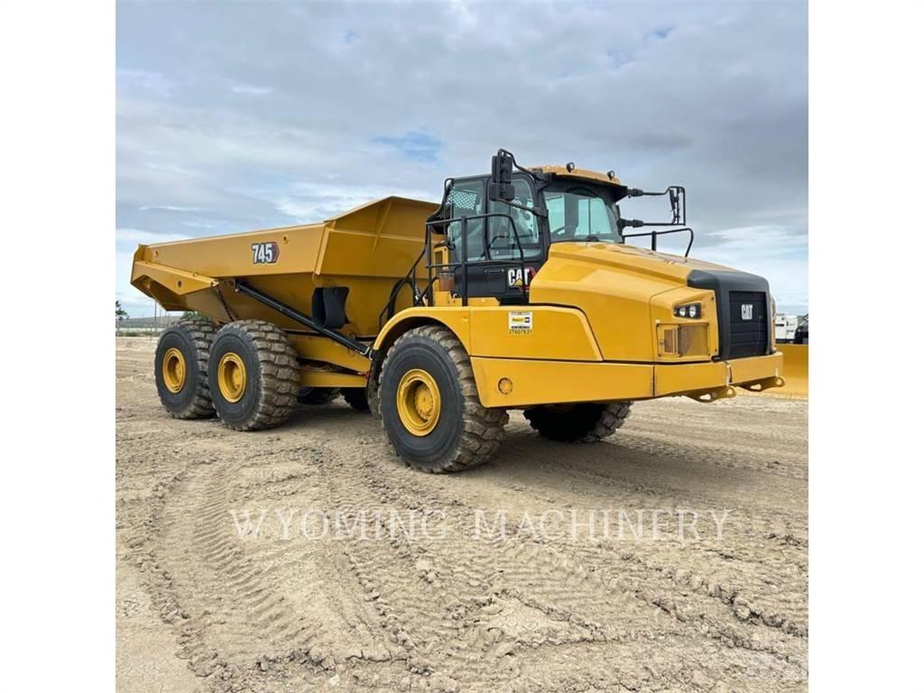 CAT 745 Csuklósdömperek