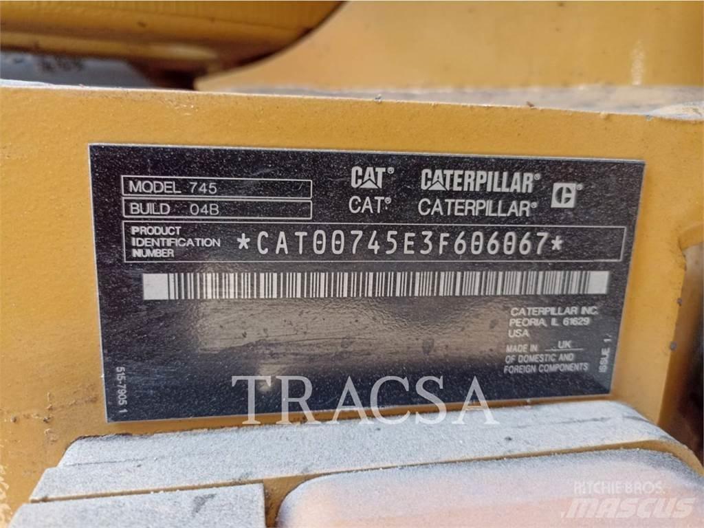 CAT 745 Csuklósdömperek