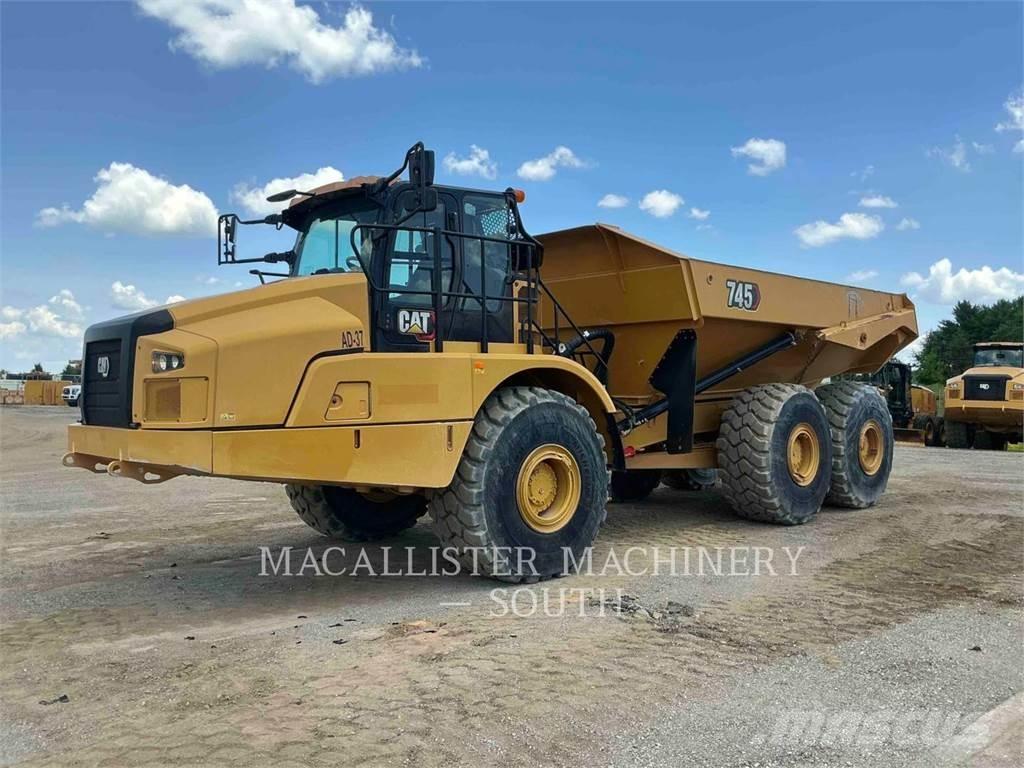 CAT 745 Csuklósdömperek