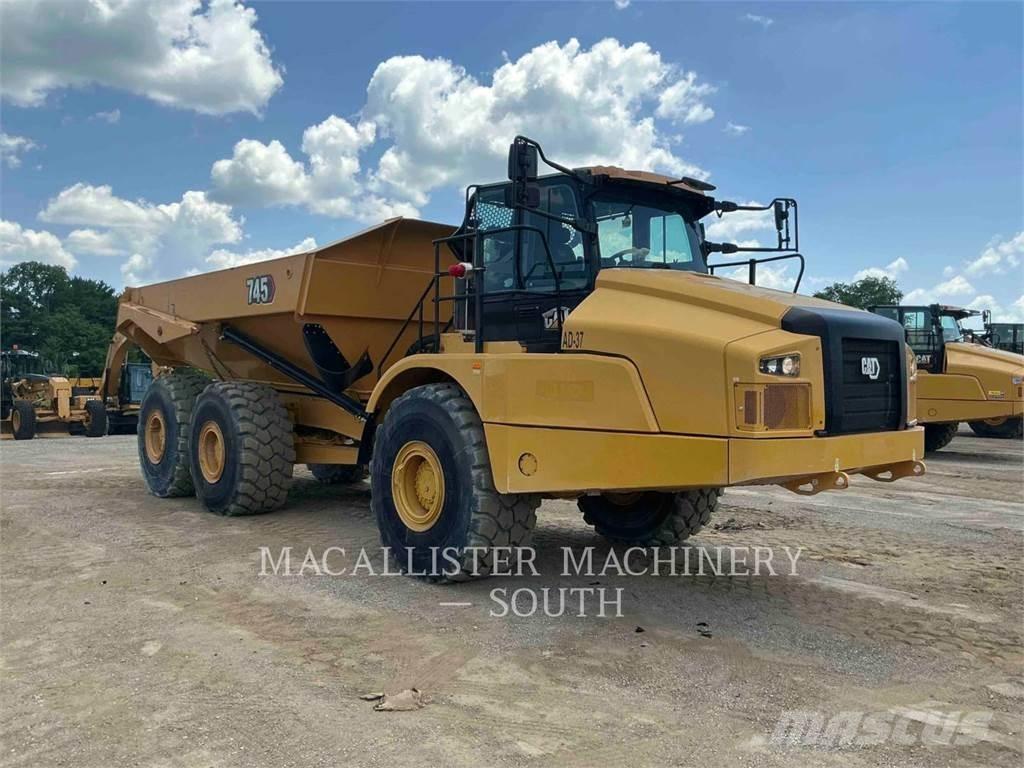 CAT 745 Csuklósdömperek