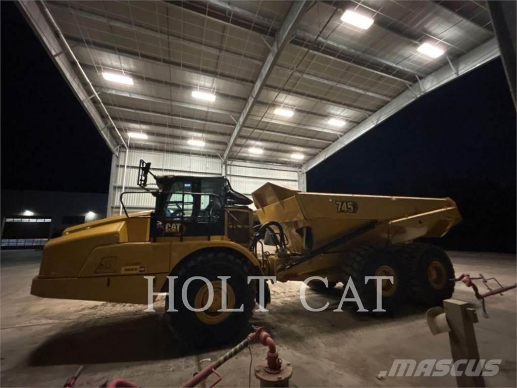 CAT 745 Csuklósdömperek