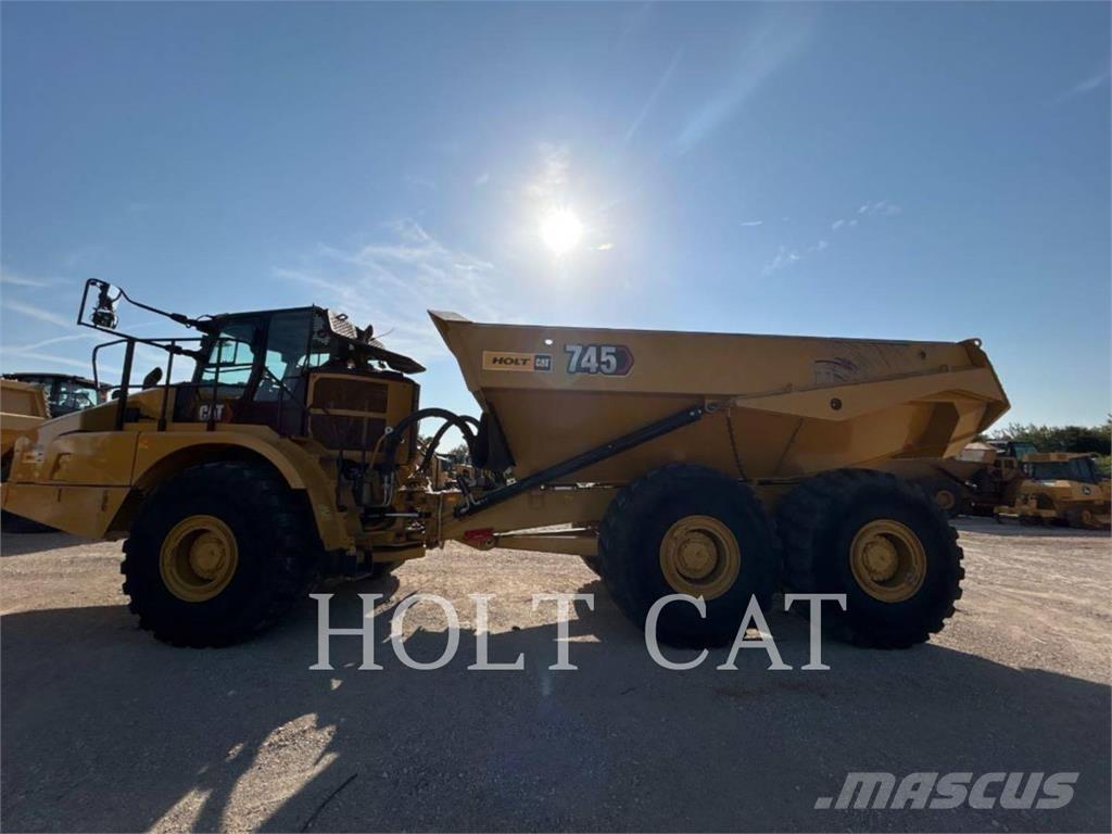 CAT 745 Csuklósdömperek