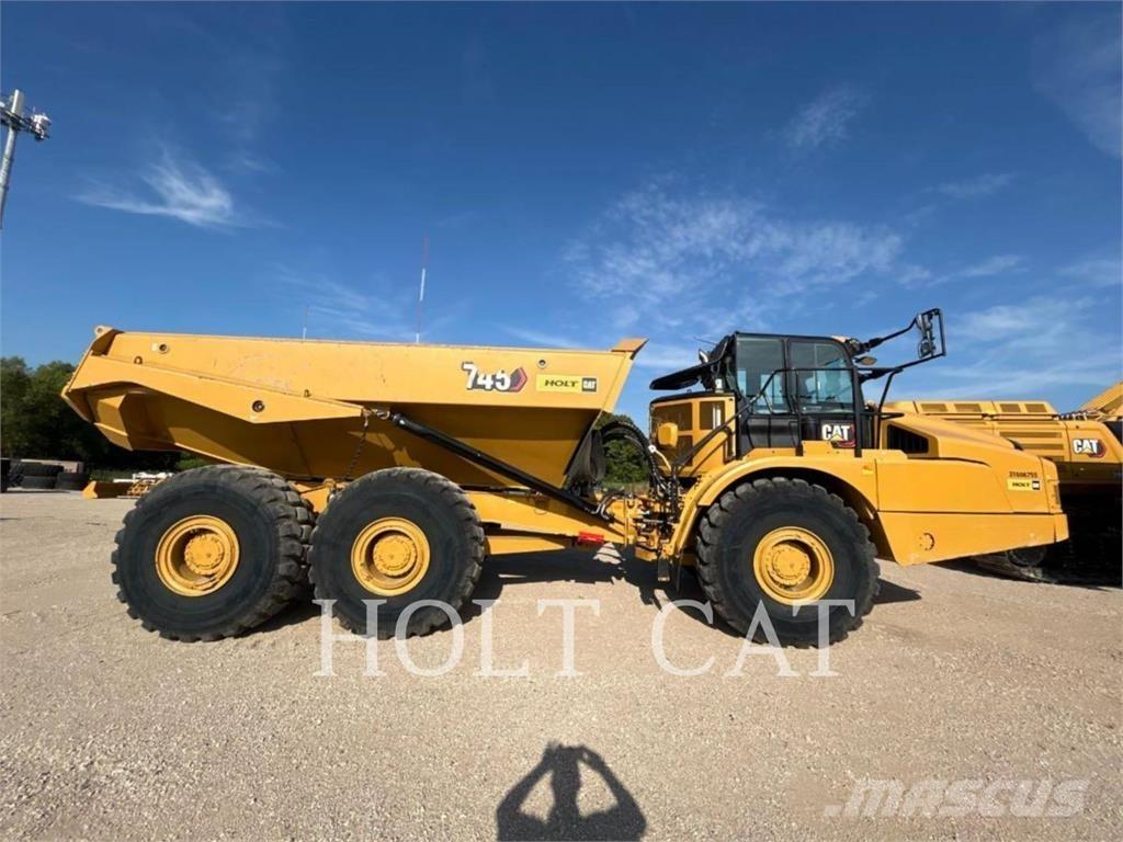 CAT 745 Csuklósdömperek