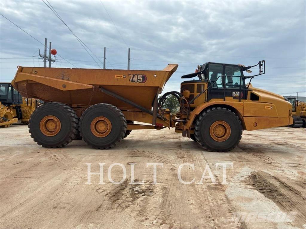 CAT 745 Csuklósdömperek