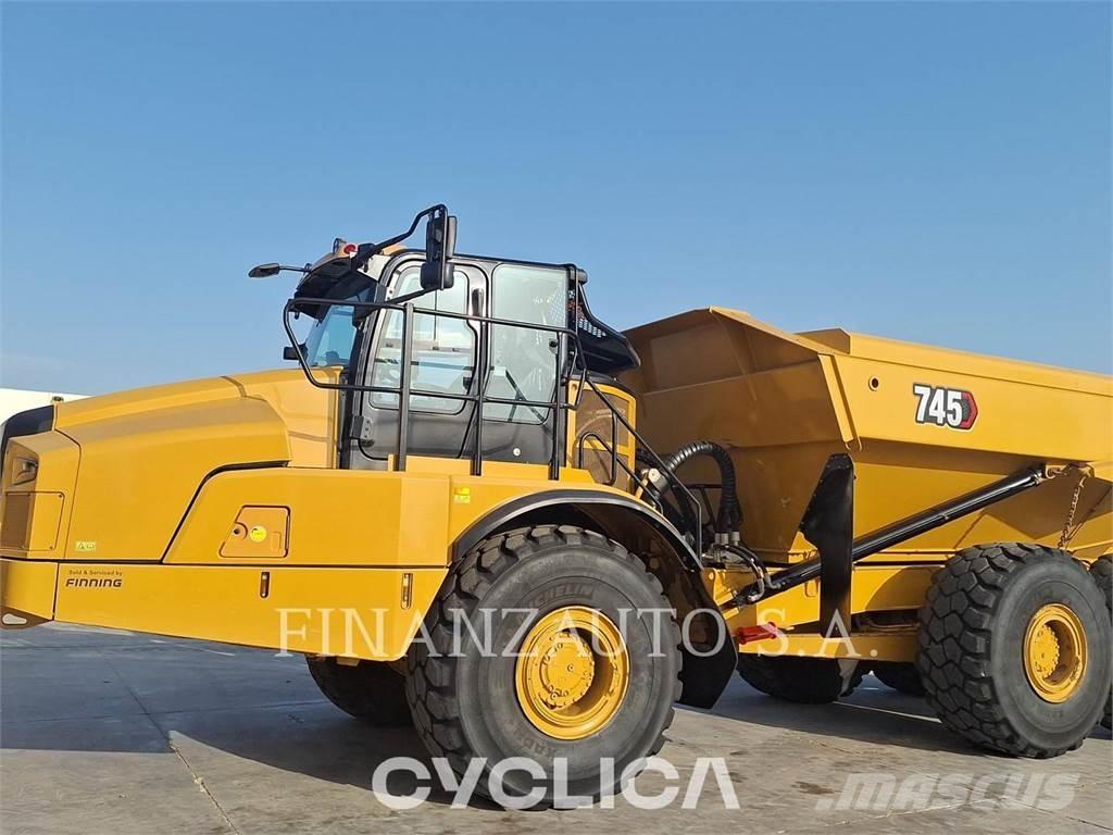 CAT 745 Csuklósdömperek