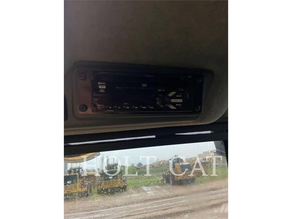CAT 745 Csuklósdömperek