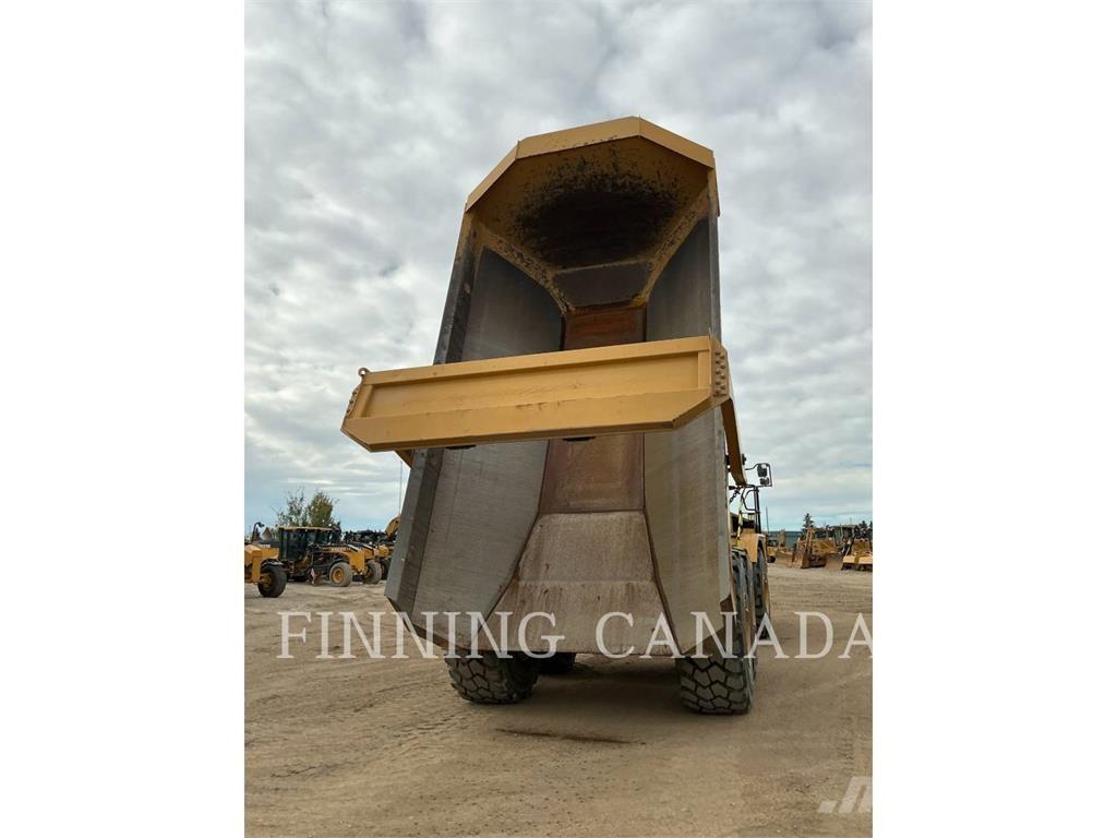 CAT 745 Csuklósdömperek