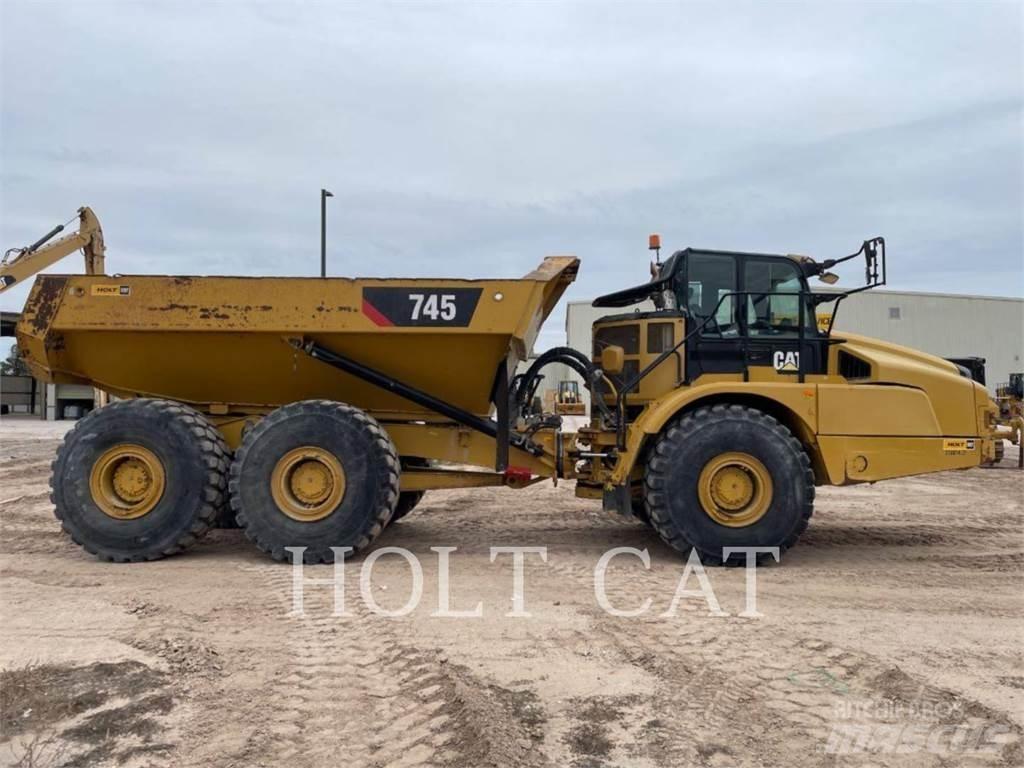 CAT 745 Csuklósdömperek
