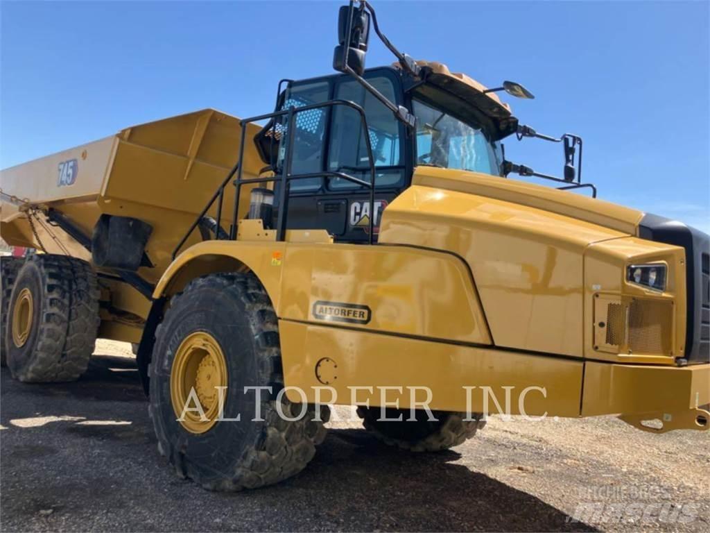 CAT 745-04 Csuklósdömperek