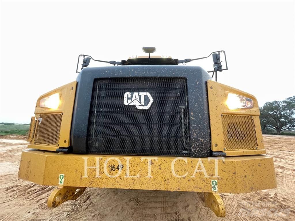 CAT 745-04 Csuklósdömperek