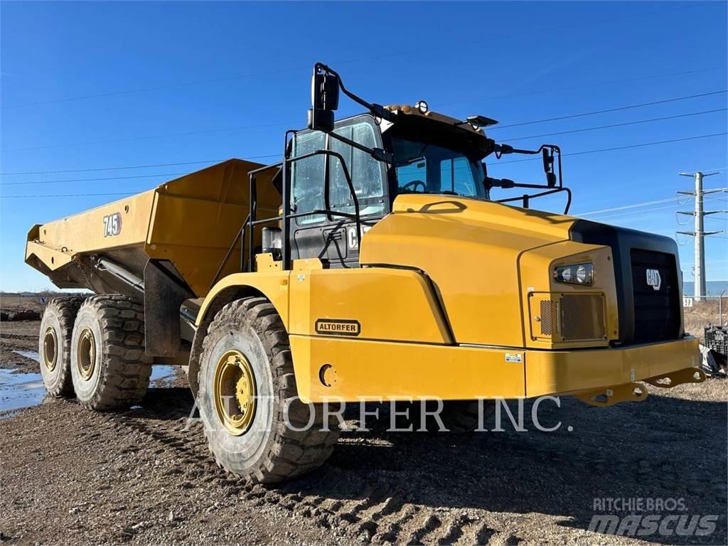 CAT 745-04 Csuklósdömperek