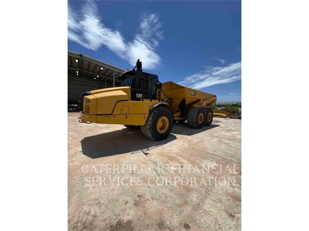CAT 745-04 Csuklósdömperek