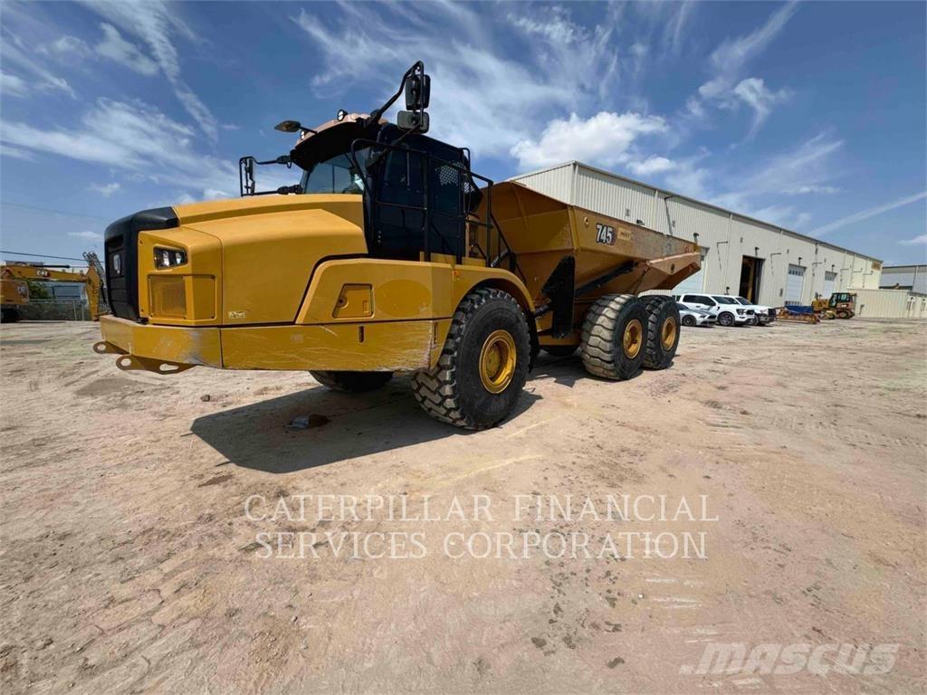 CAT 745-04 Csuklósdömperek