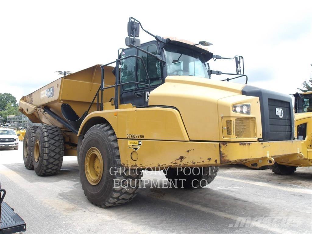 CAT 745-04 Csuklósdömperek