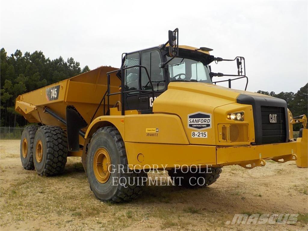 CAT 745-04 Csuklósdömperek