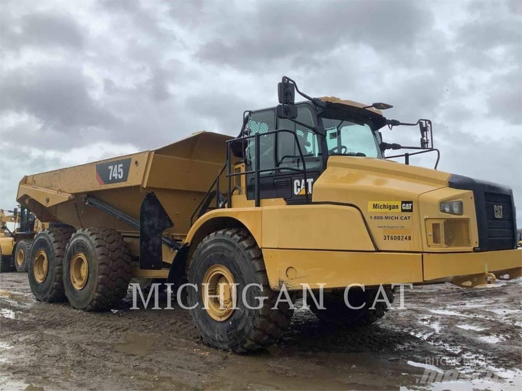 CAT 745 T Csuklósdömperek