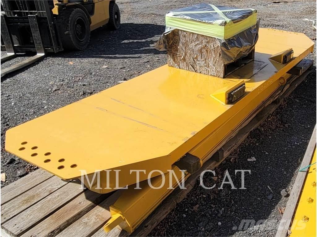 CAT 745 TAILGATE Alváz és felfüggesztés