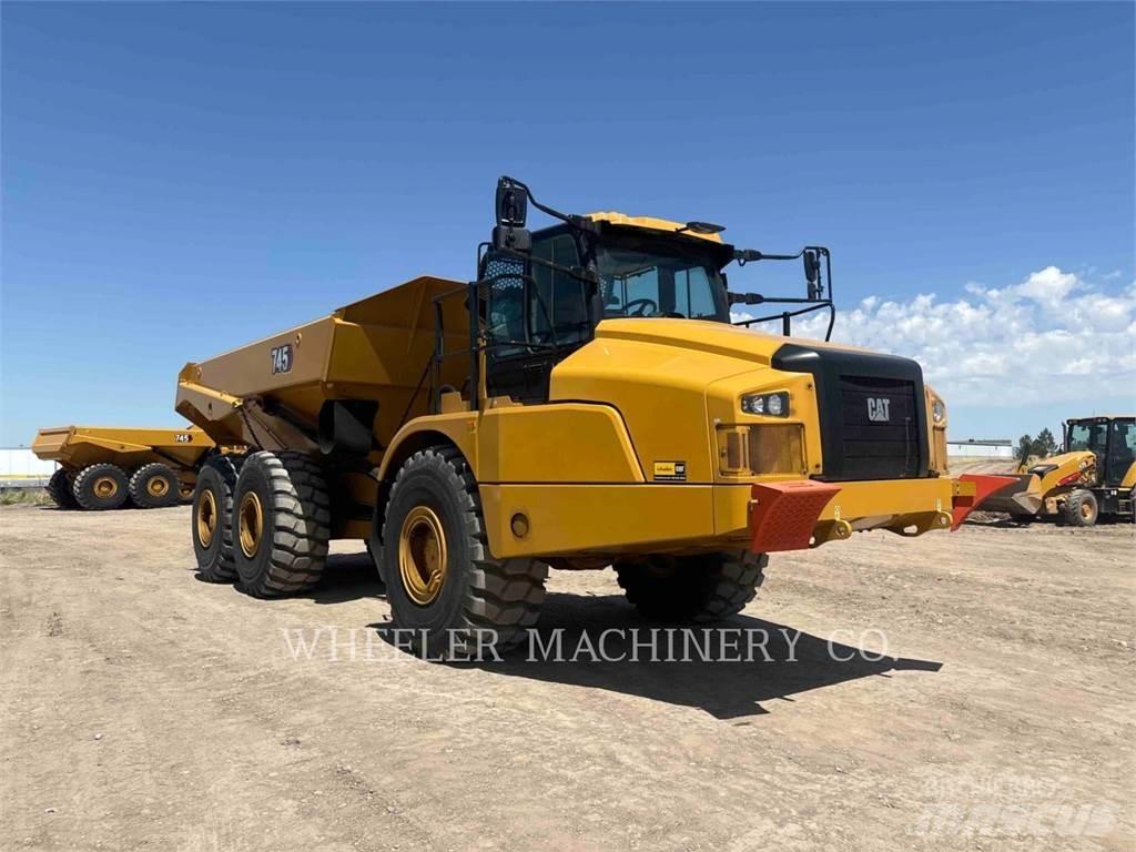CAT 745 TG Csuklósdömperek