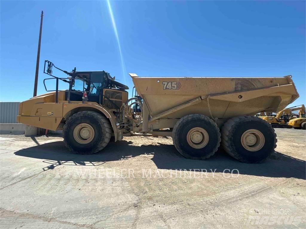 CAT 745 TG Csuklósdömperek