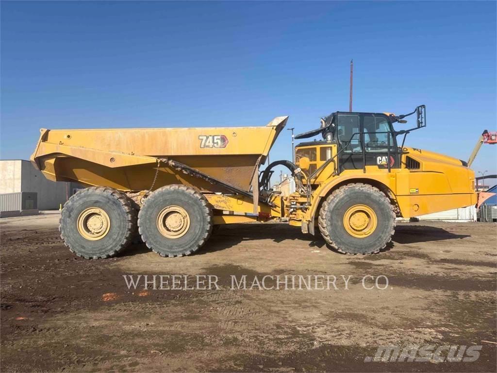 CAT 745 TG Csuklósdömperek