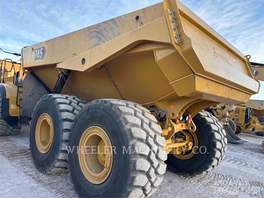 CAT 745 TG Csuklósdömperek