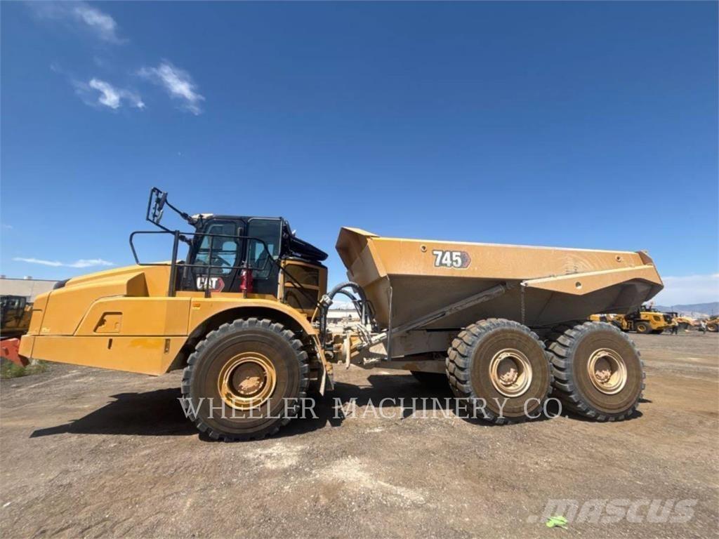 CAT 745 TG Csuklósdömperek